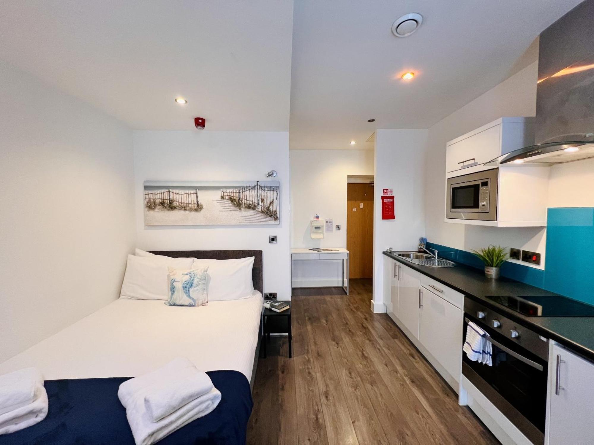 Foxhouse Studio Apartments Πλίμουθ Δωμάτιο φωτογραφία