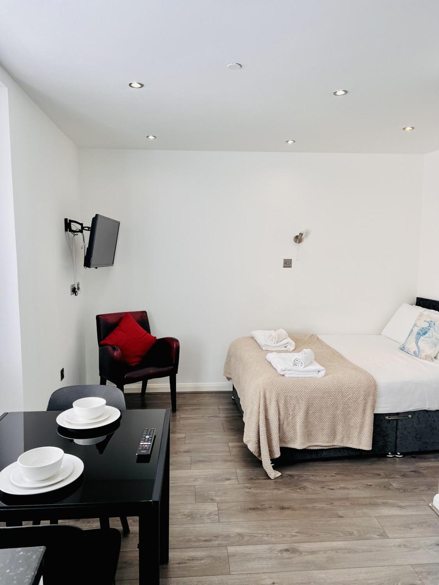 Foxhouse Studio Apartments Πλίμουθ Εξωτερικό φωτογραφία